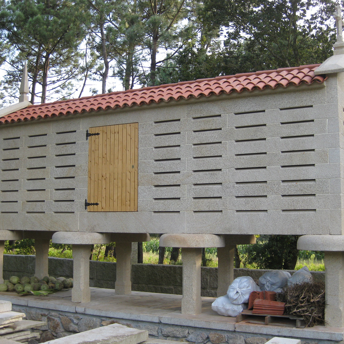 horreo de piedra
