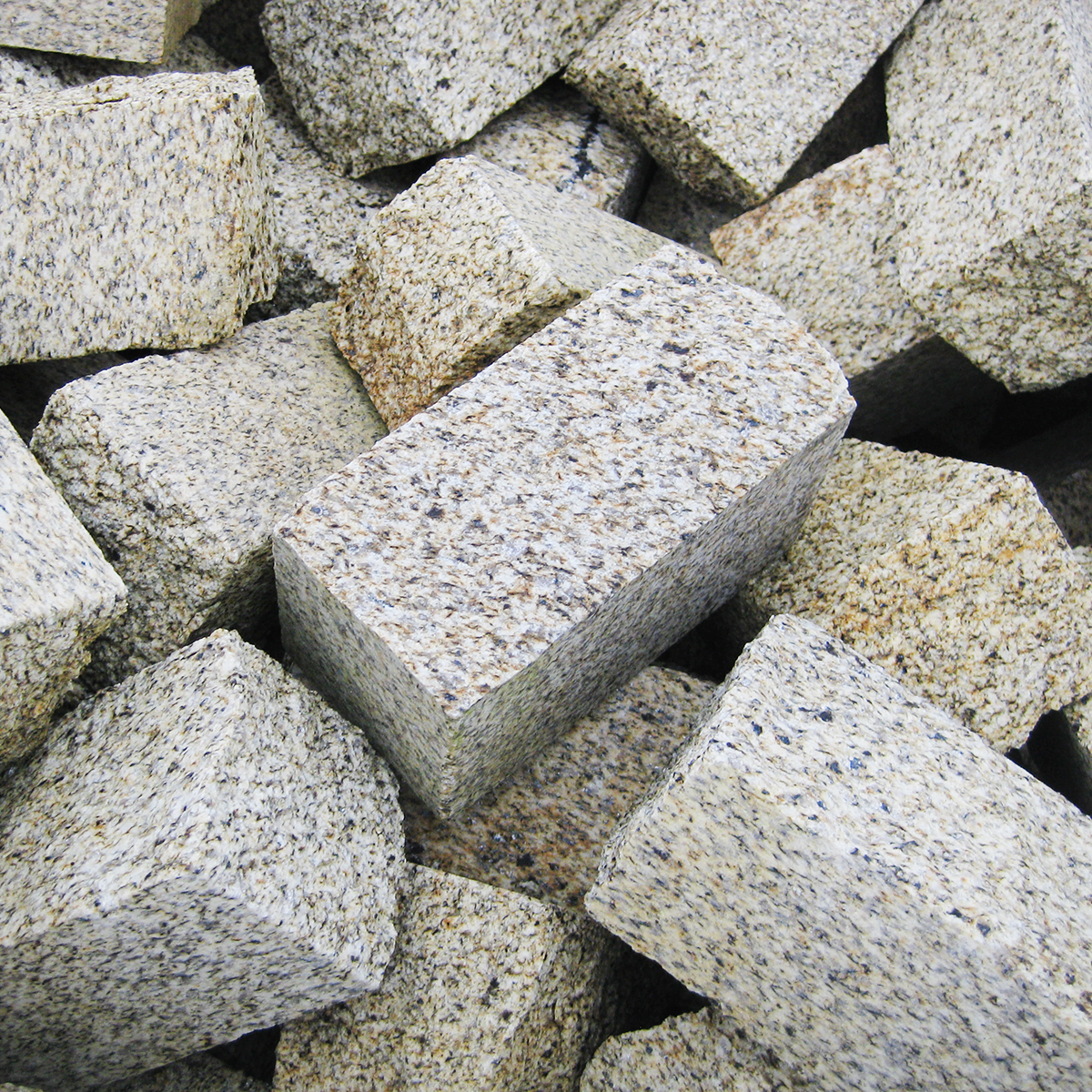 piedras de granito en bloques 1