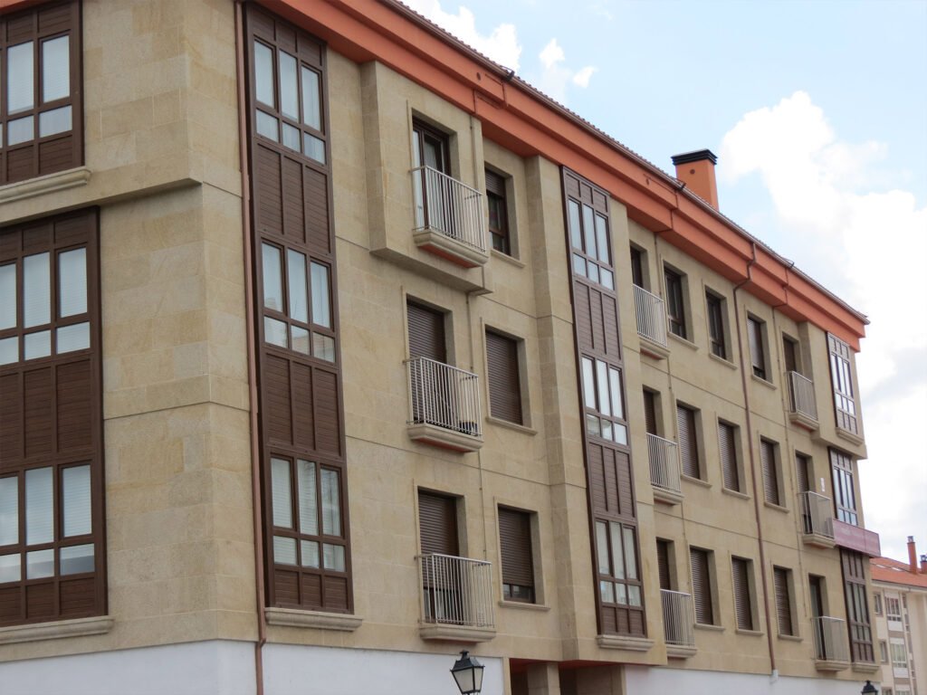 edificios con fachada de piedra 6