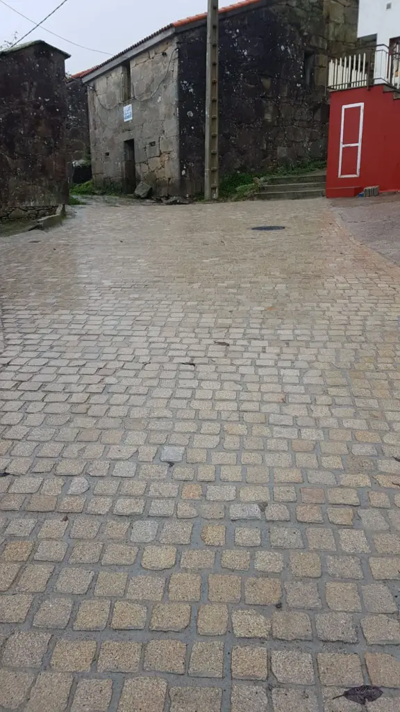 adoquines.granito caminos